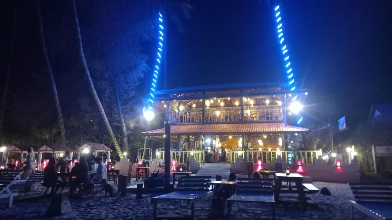 Blue Sand Beach Resort Triquinimale Exterior foto